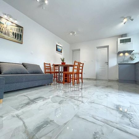 Apartman Laura Mlini Exterior photo