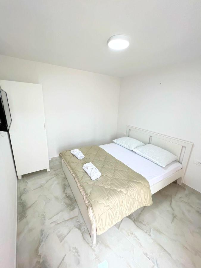 Apartman Laura Mlini Exterior photo